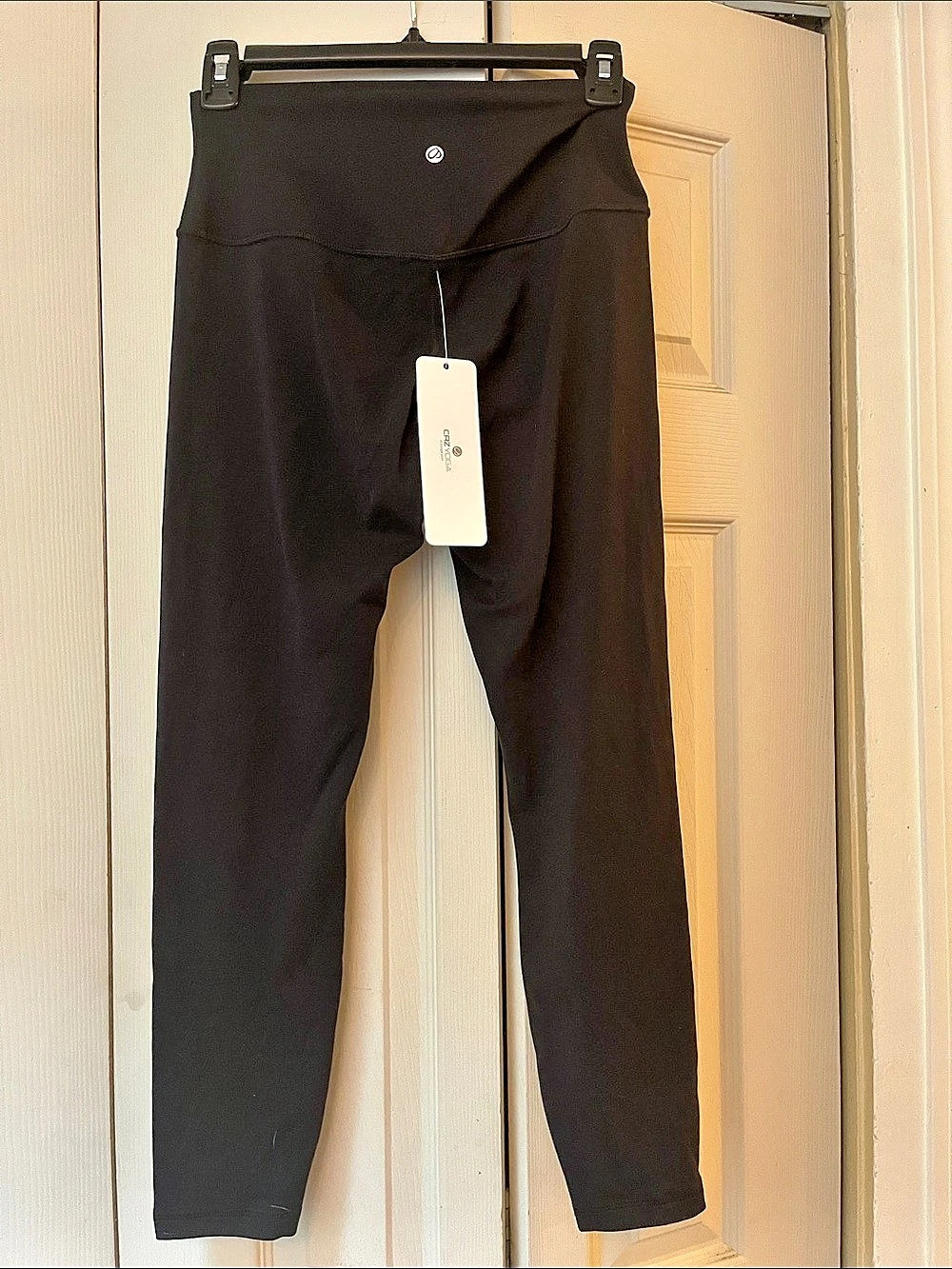 CRZ YOGA Leggings Black Size Medium NWT